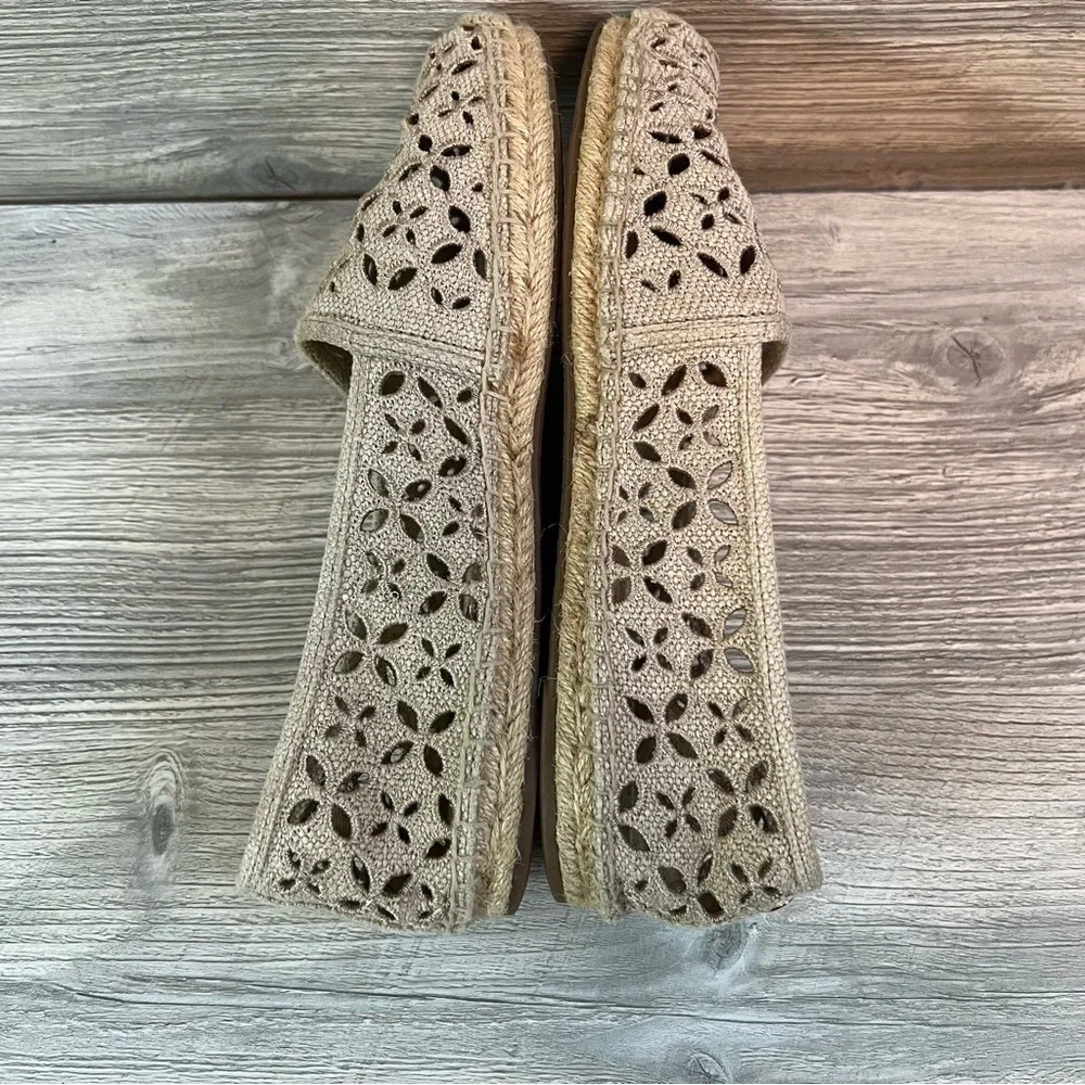 Michael Kors Darci slip on round toe canvas cutout pattern espadrilles